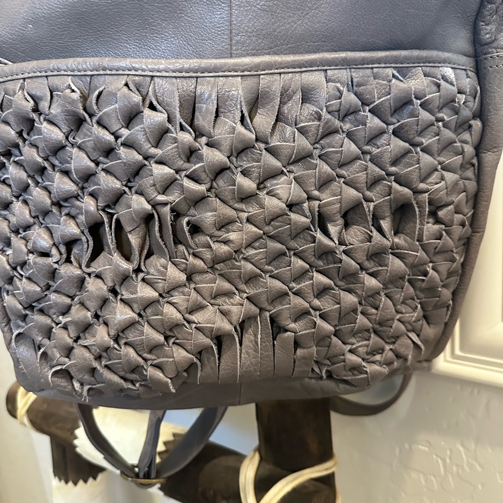 Elegant Gray Soft Leather Backpack. - Picture 6 of 11